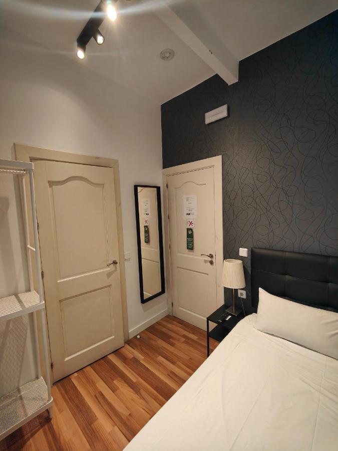 Single Rooms Madrid Eksteriør bilde