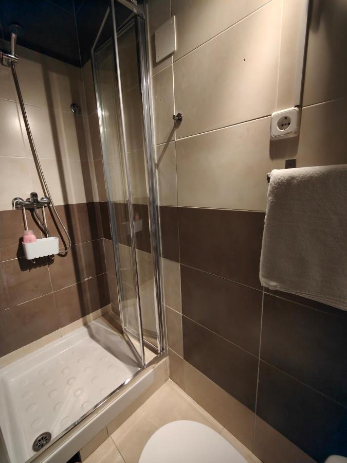 Single Rooms Madrid Eksteriør bilde
